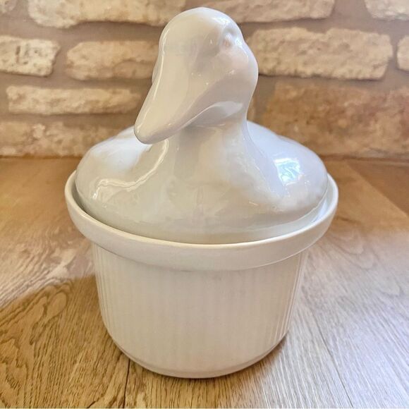 Vintage California White Nesting Duck Lid Oval Casserole Dish - Picture 5 of 16